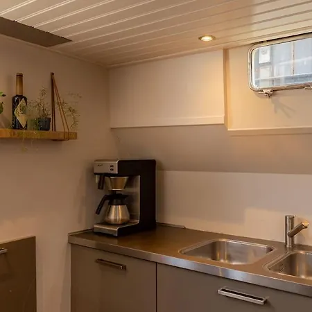 Boutique Style Ship 10 Double Botel